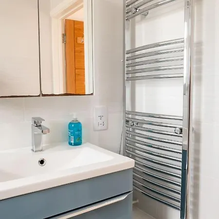 Deluxe 4 Bedroom House In Filton Bs34 Oakley شقة *